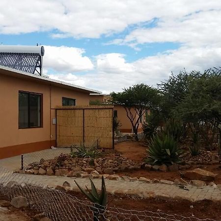 Cheetah View Lodge Otjiwarongo Exterior photo
